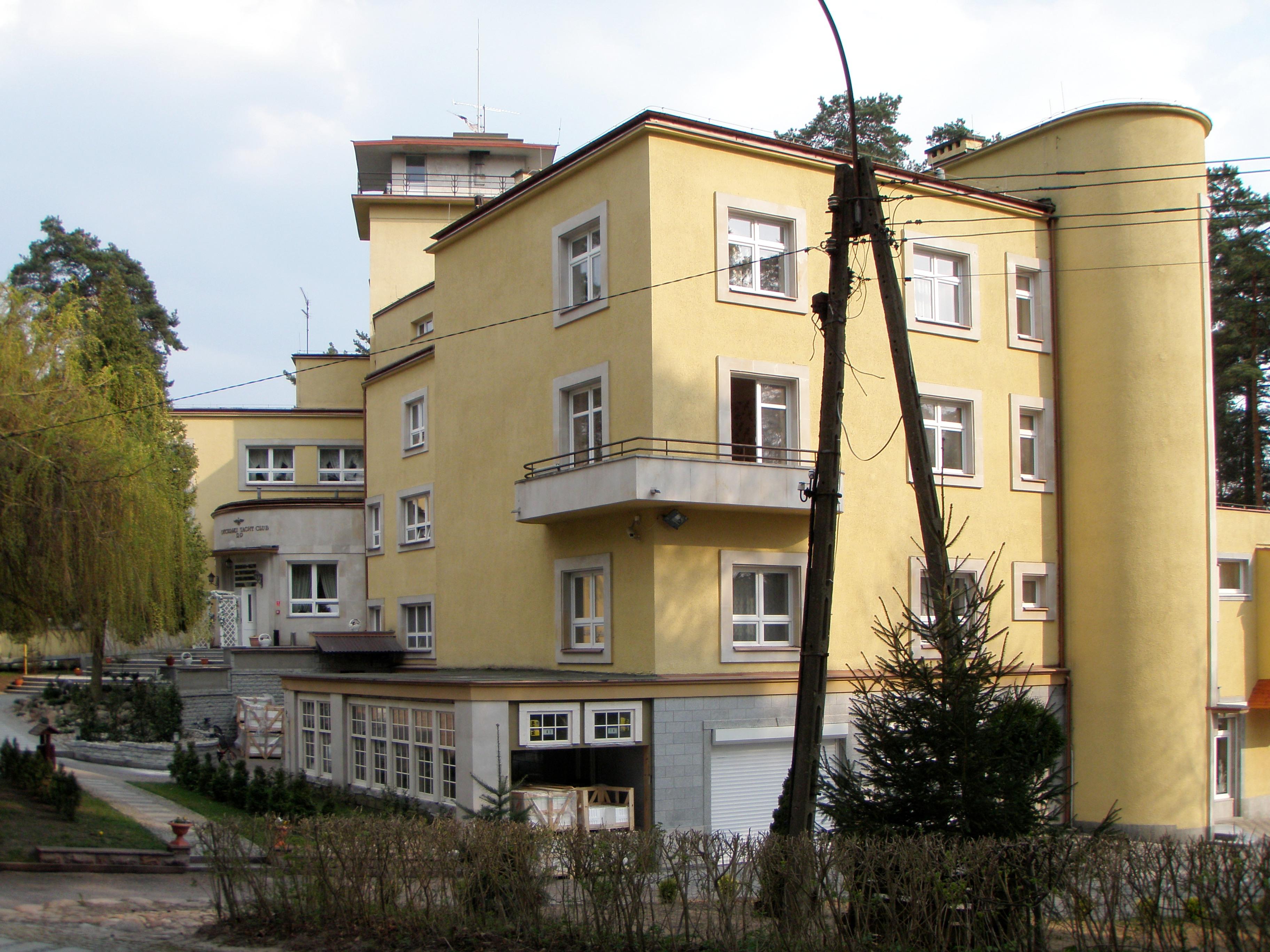 Oficerski Yacht Club w Augustowie